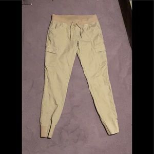 The North Face, women’s size 8, khaki cargo skinny joggers with drawstring